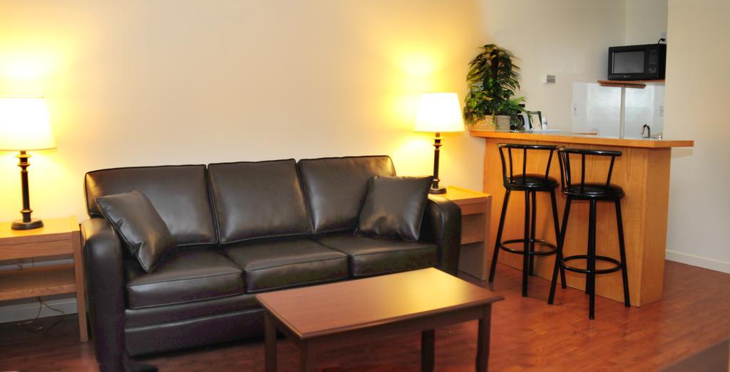 Travelodge By Wyndham Simcoe Cameră foto